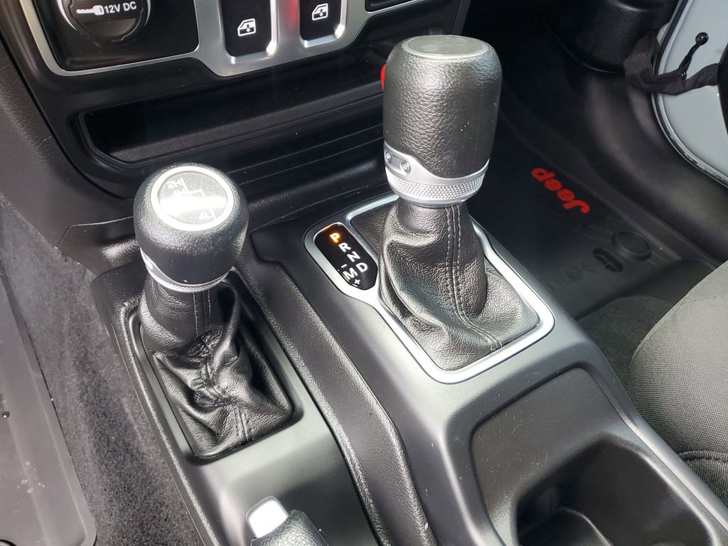 Used 2023 Jeep Wrangler Sport S image 18