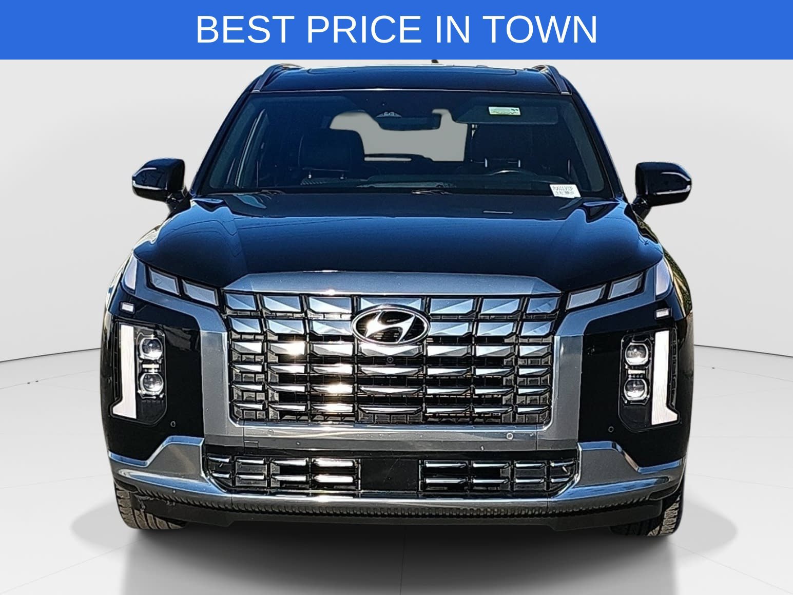 Used 2023 Hyundai Palisade Calligraphy FWD image 2