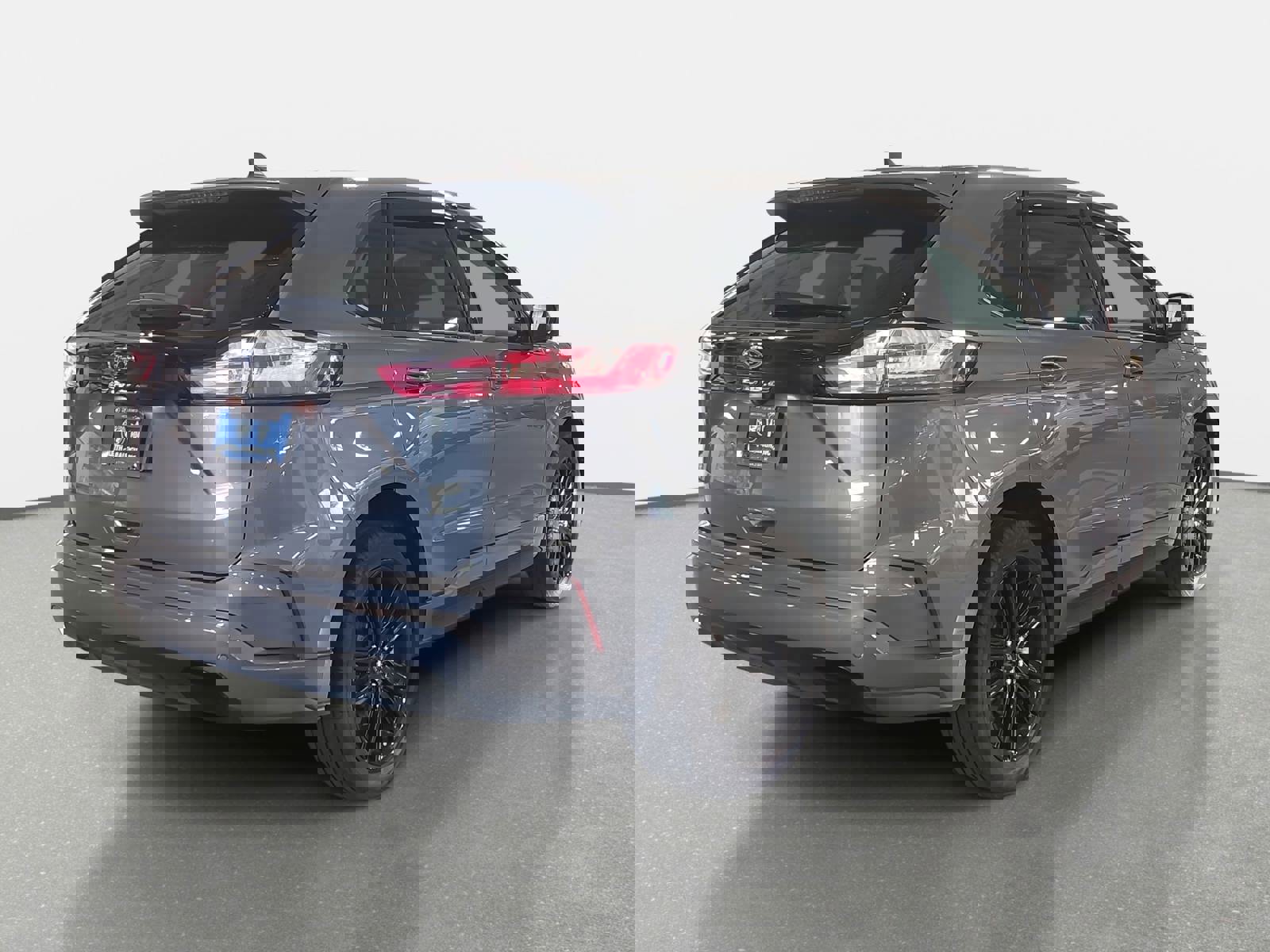 Used 2024 Ford Edge ST-Line image 4