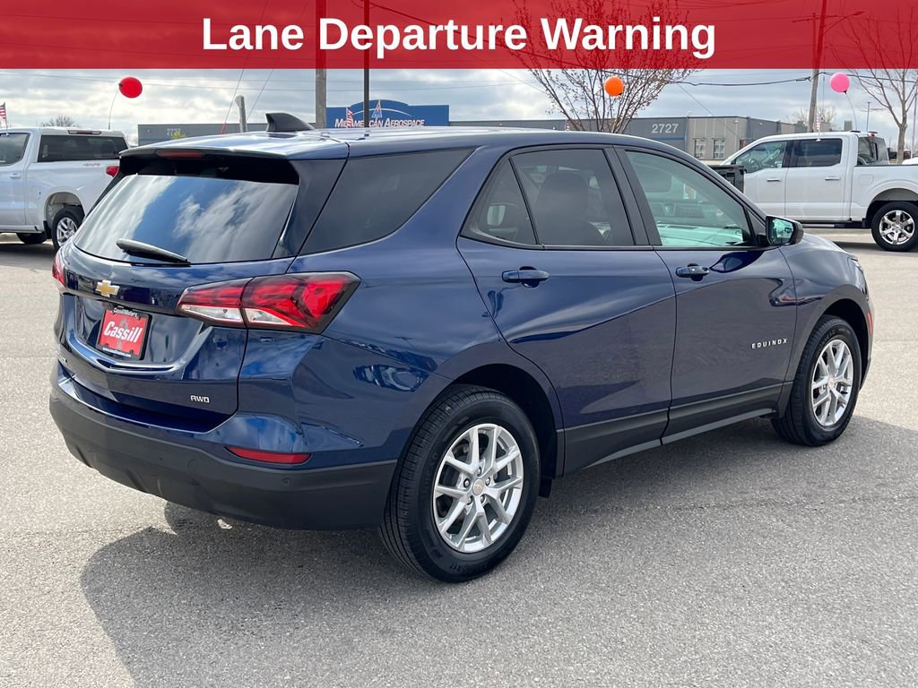 Used 2023 Chevrolet Equinox LS AWD/4WD image 5