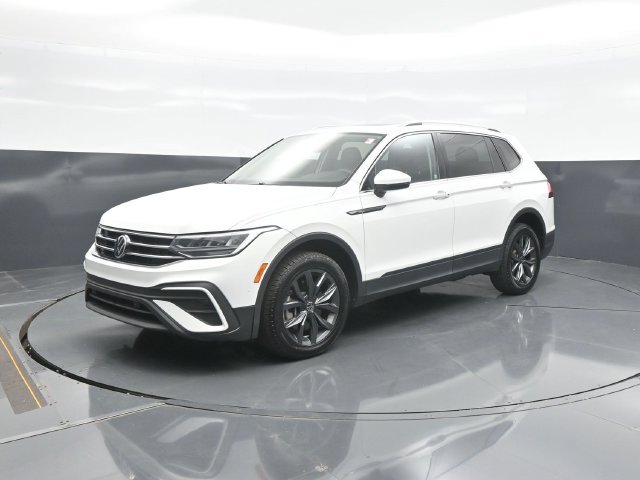Used 2022 Volkswagen Tiguan SE AWD/4WD image 3