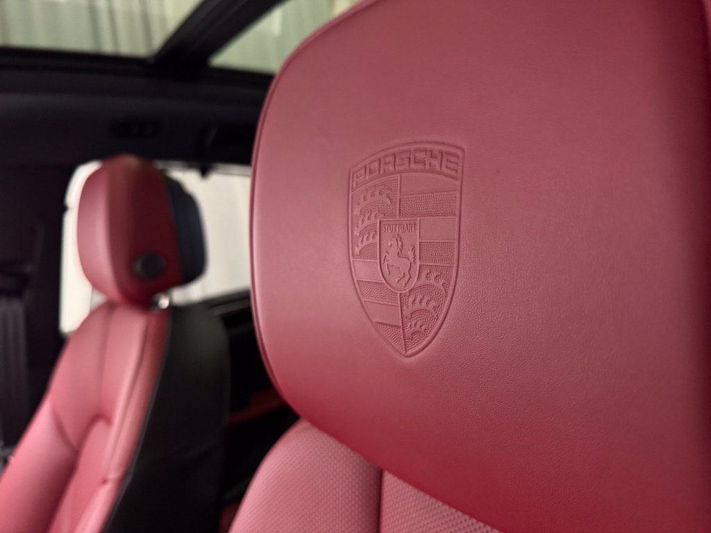 Certified 2025 Porsche Macan w/ Premium Package Plus AWD/4WD image 7