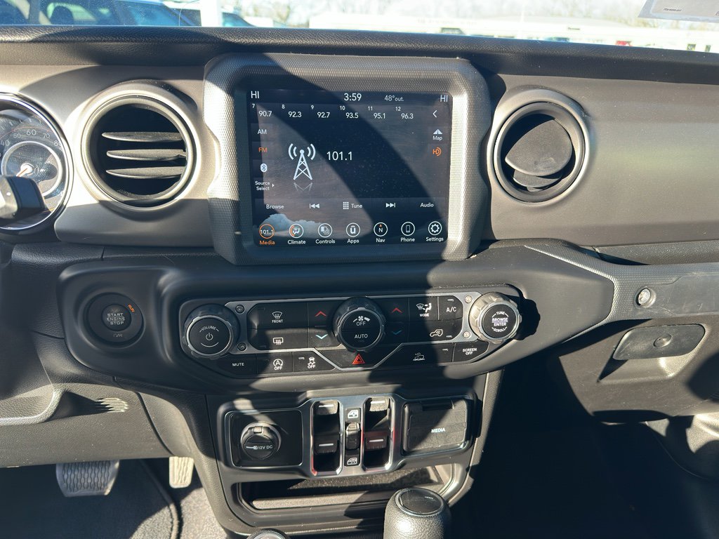 Used 2021 Jeep Gladiator Sport image 19