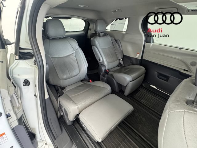Used 2021 Toyota Sienna Limited FWD image 16