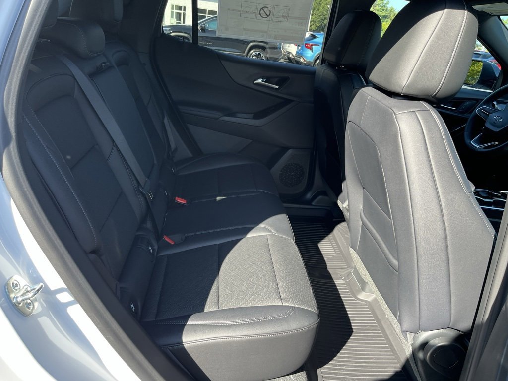 New 2026 Chevrolet Equinox LT w/ Convenience Package II image 18