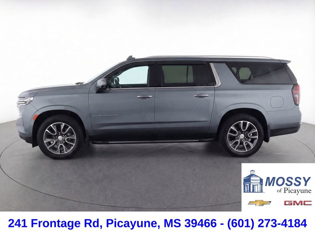 Used 2021 Chevrolet Suburban LT w/ LT Signature Package image 8