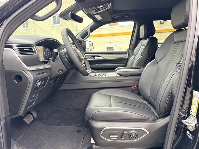 New 2025 Jeep Wagoneer Series II w/ Convenience Group I image 11