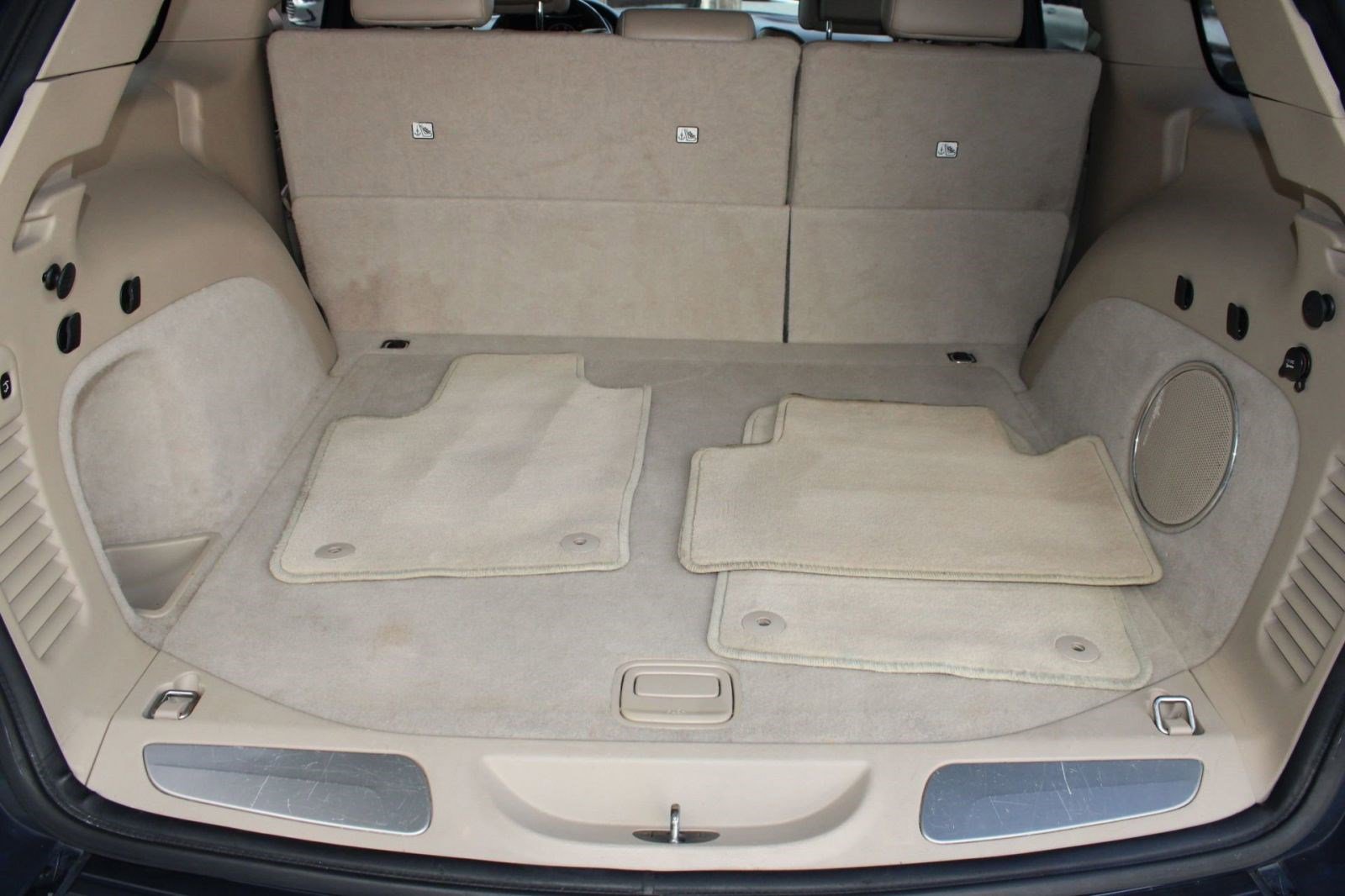 Used 2021 Jeep Grand Cherokee Overland image 34