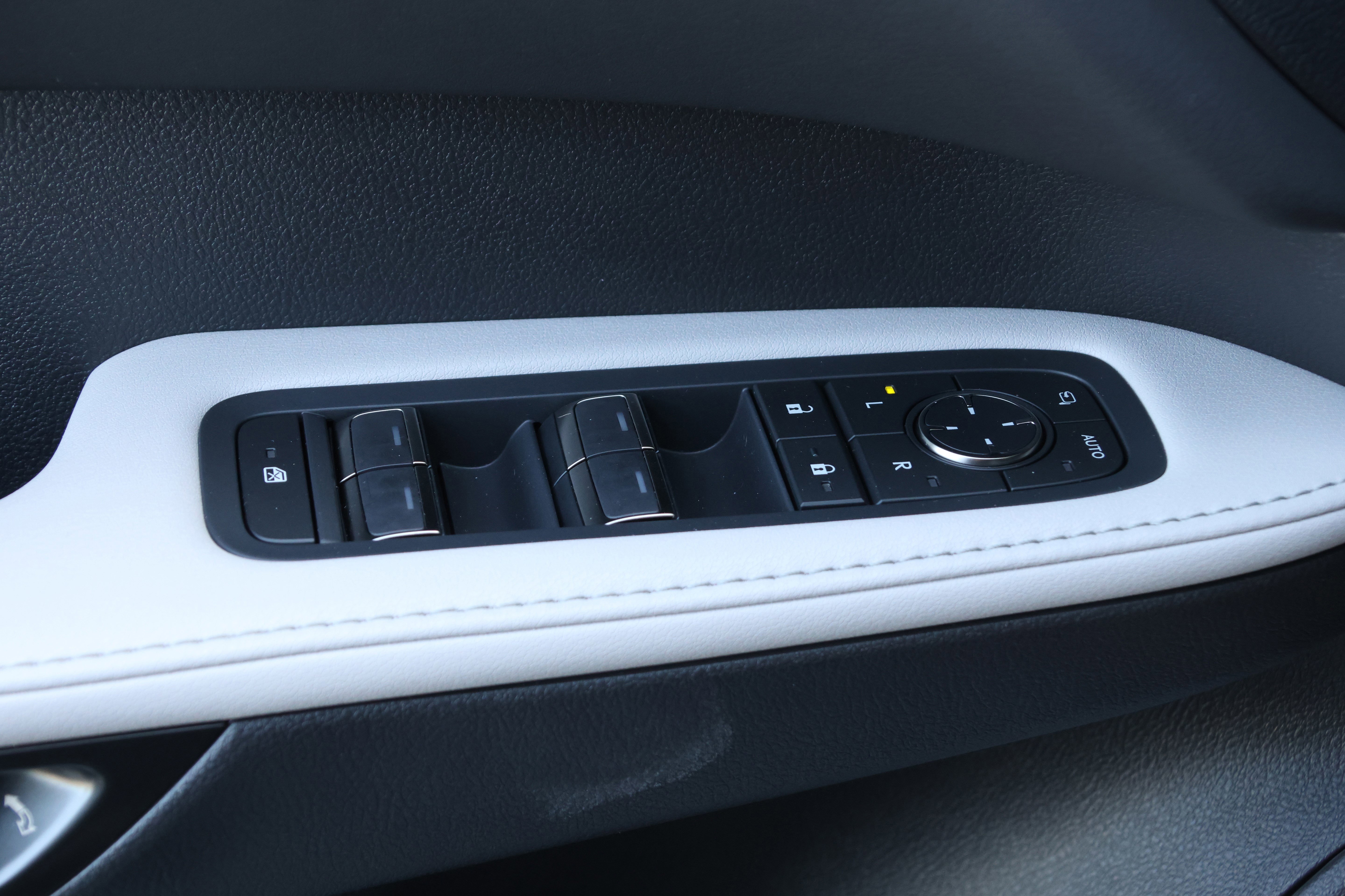 Used 2024 Lexus RX 350 Premium w/ Cold Area Package FWD image 13