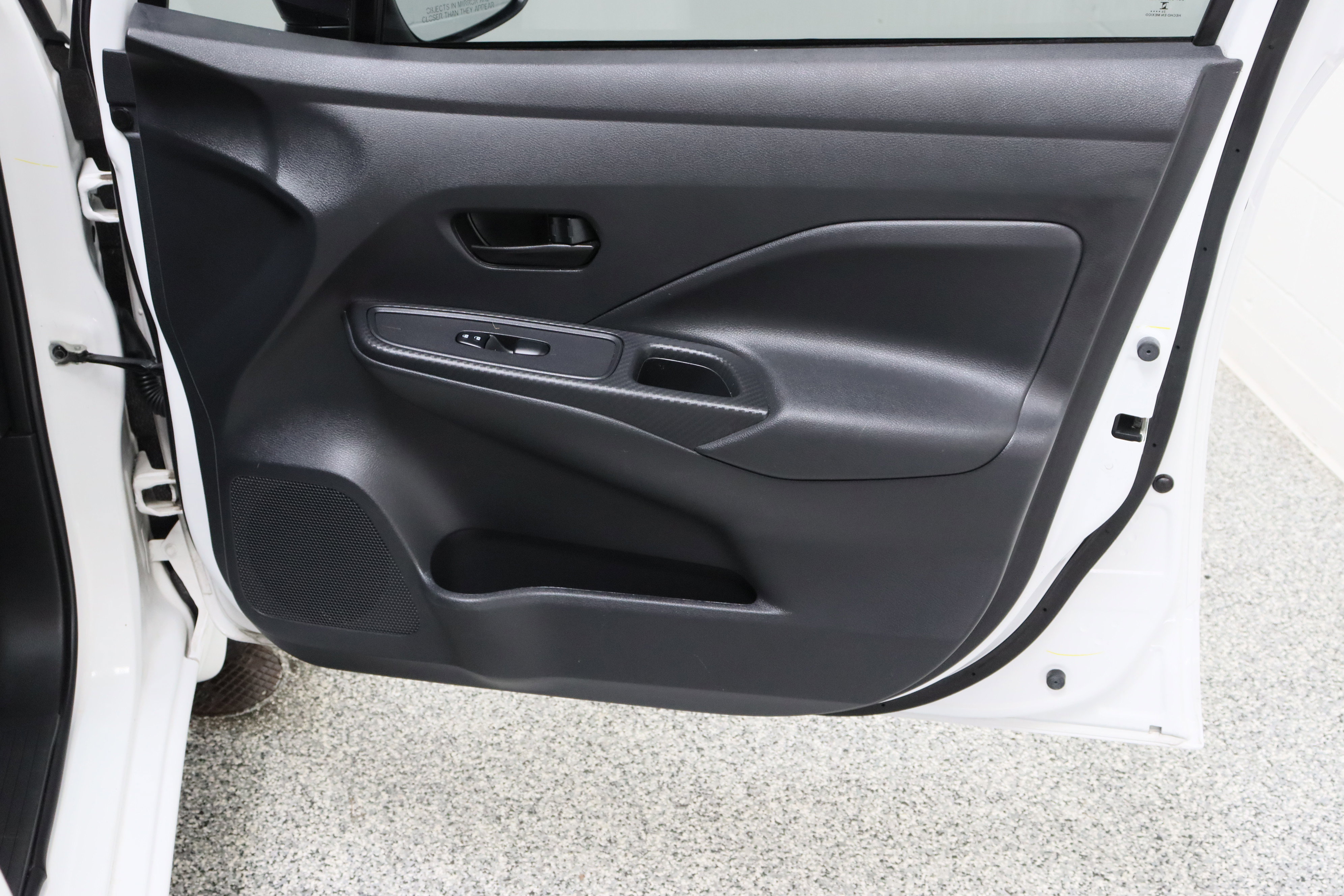 Used 2025 Nissan Versa S w/ Trunk Package FWD image 31