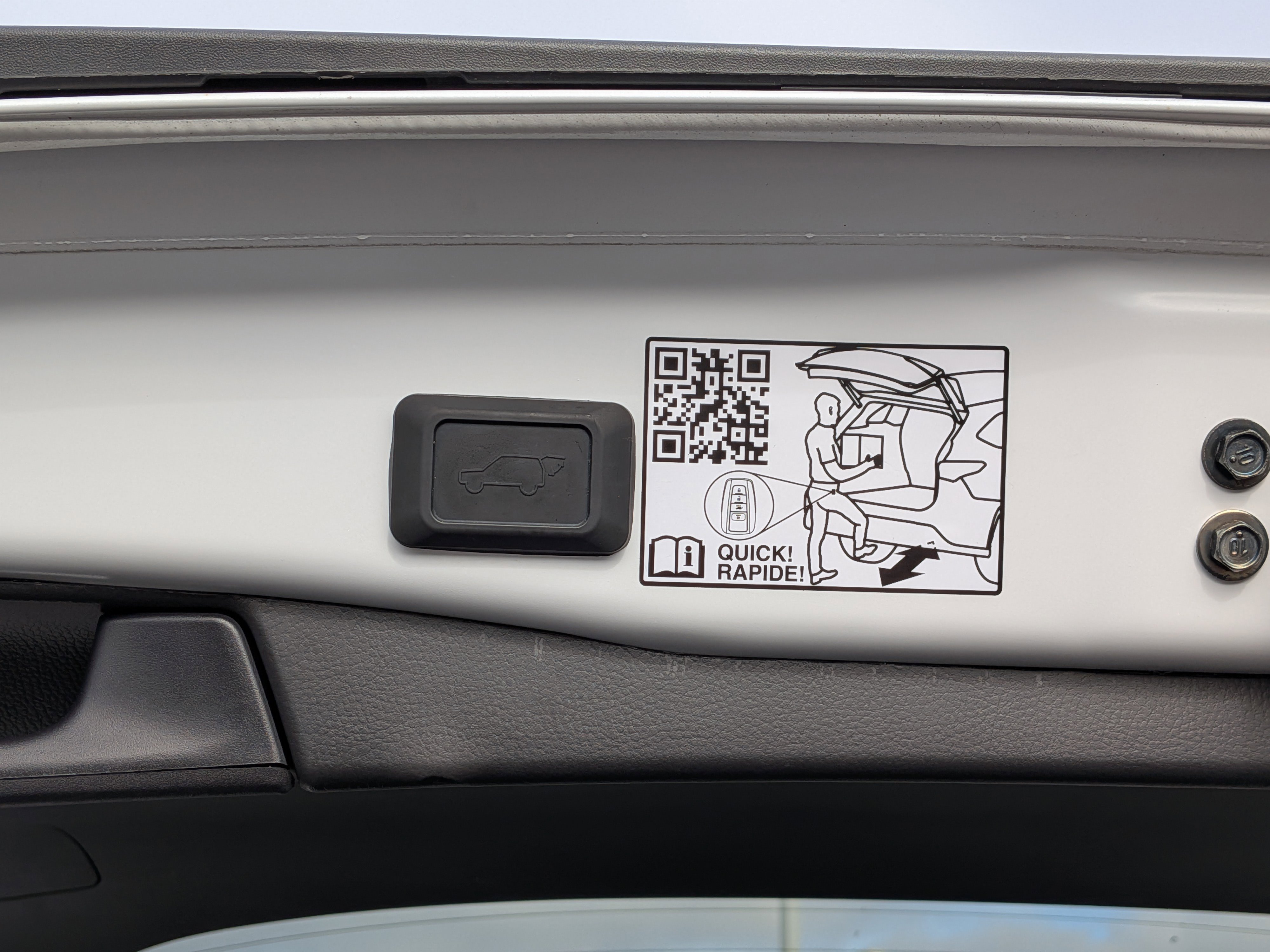 Used 2024 Toyota RAV4 Limited w/ Advanced Technology Package image 25