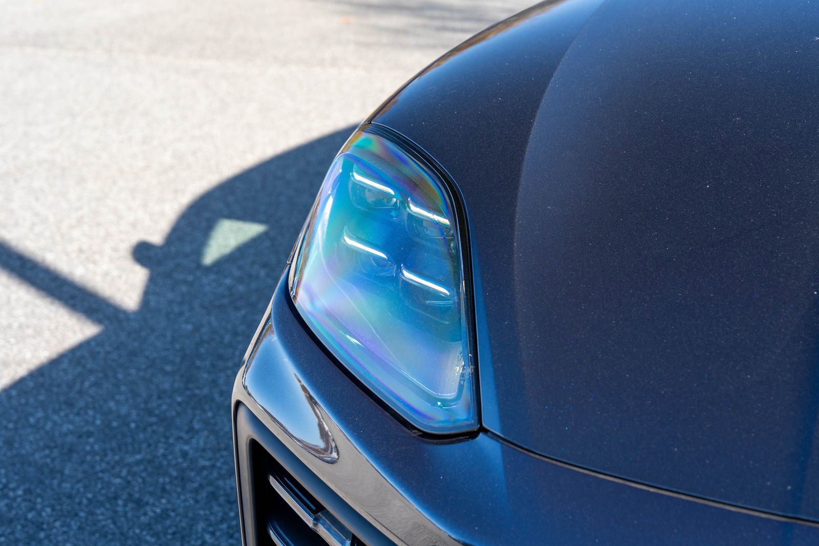 Used 2025 Porsche Cayenne image 19