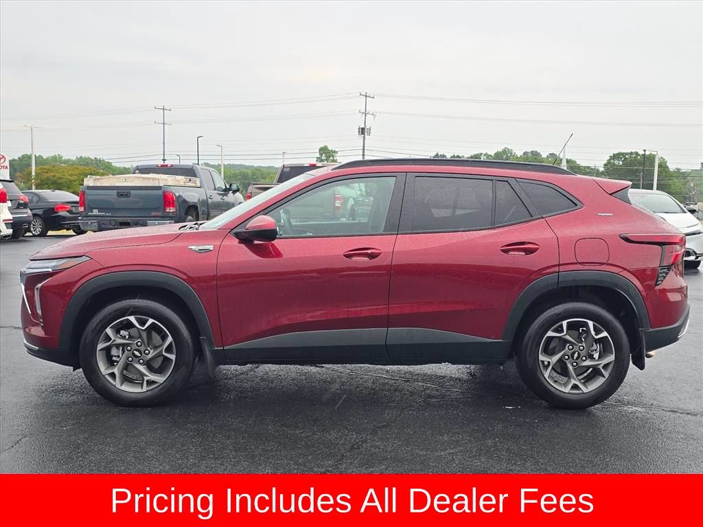 Used 2024 Chevrolet Trax LT w/ Driver Confidence Package FWD image 6