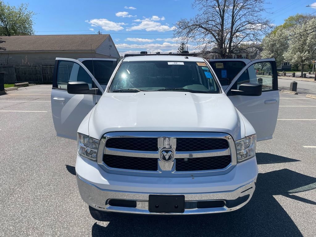 Used 2019 RAM 1500 Classic SLT AWD/4WD image 30