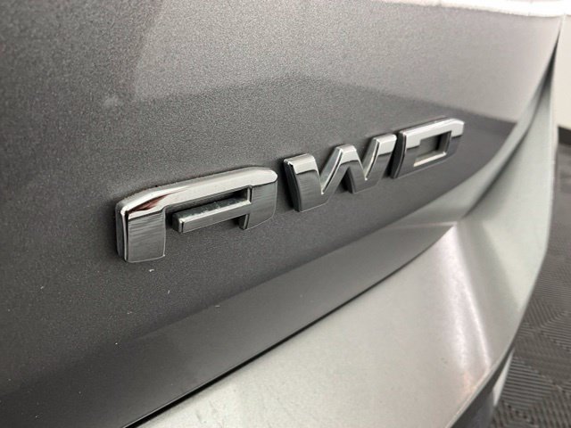 Used 2024 GMC Terrain SLT AWD/4WD image 24