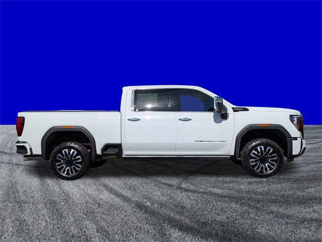 Used 2024 GMC Sierra 2500 Denali Ultimate image 3