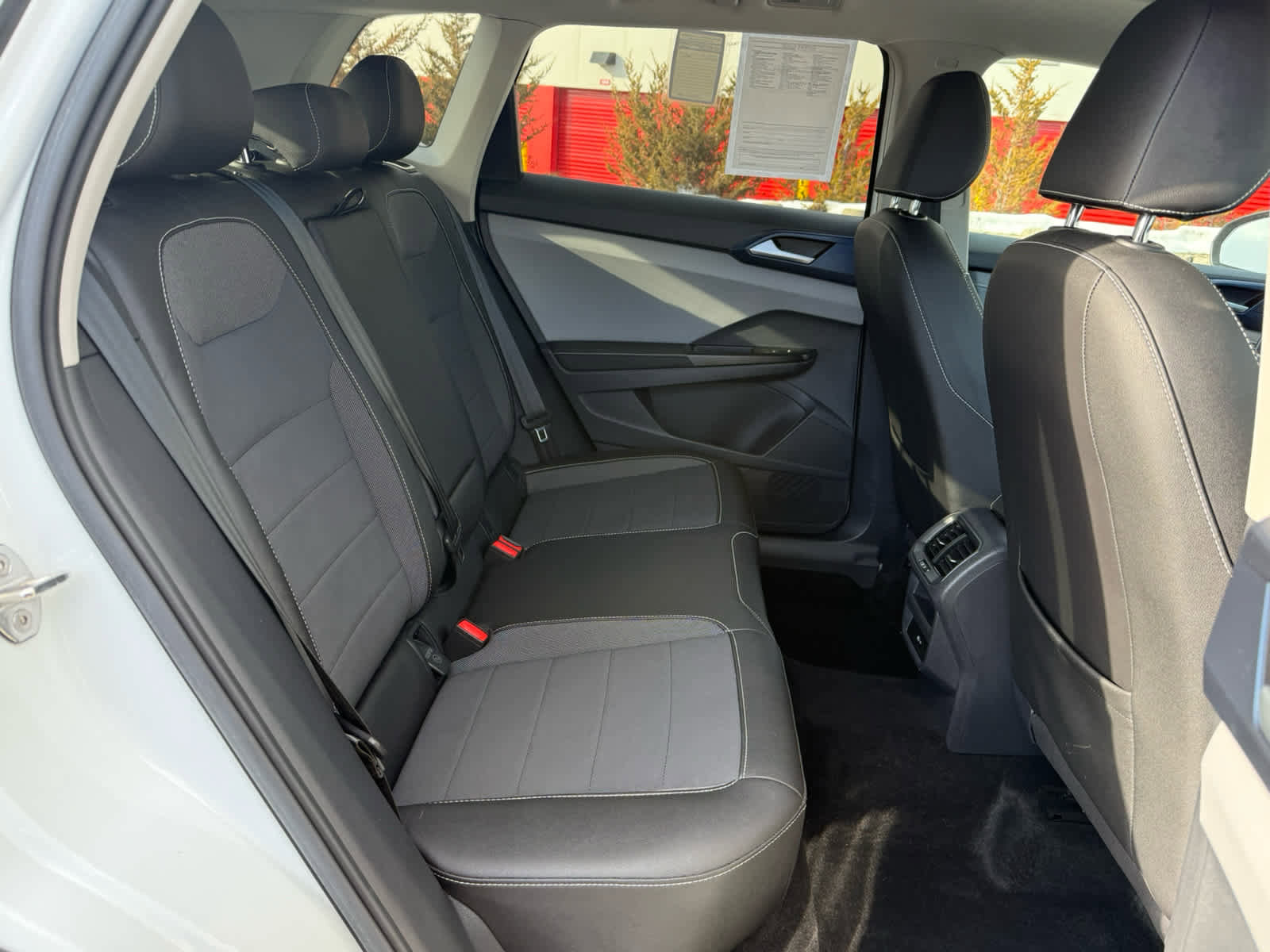 Used 2024 Volkswagen Taos SE image 12