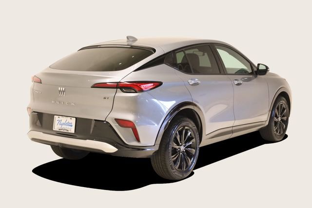 Used 2024 Buick Envista Sport Touring image 5