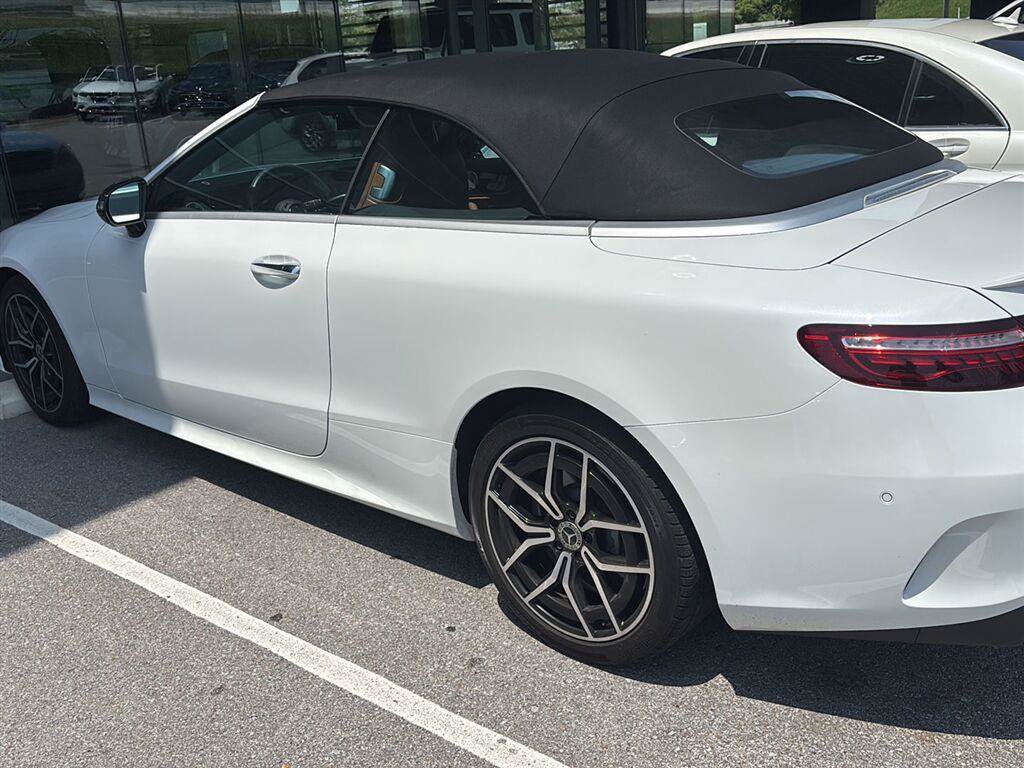 Used 2023 Mercedes-Benz E 450 Cabriolet w/ AMG Line image 9