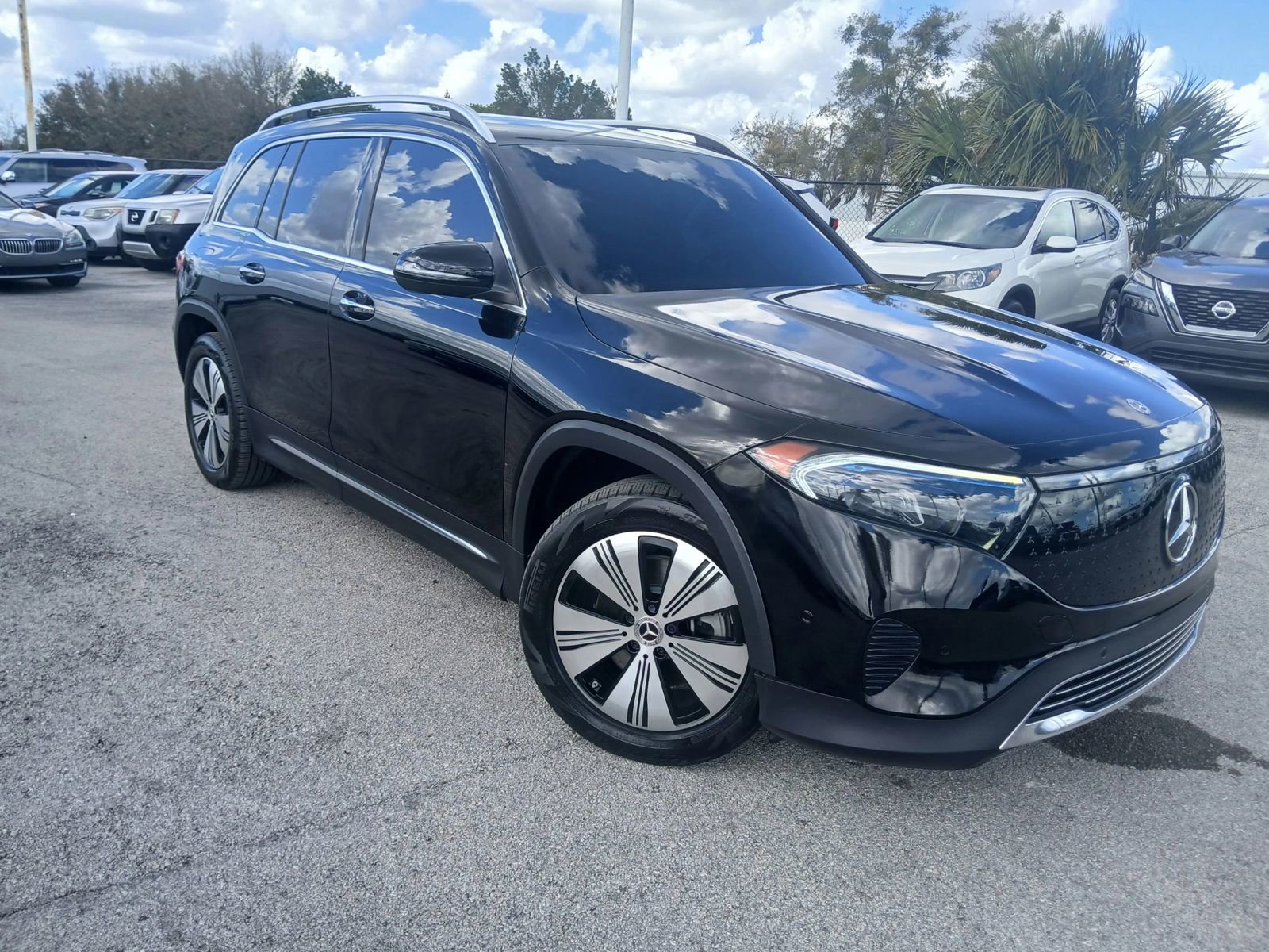 Used 2024 Mercedes-Benz EQB 300 4MATIC w/ Winter Package image 1