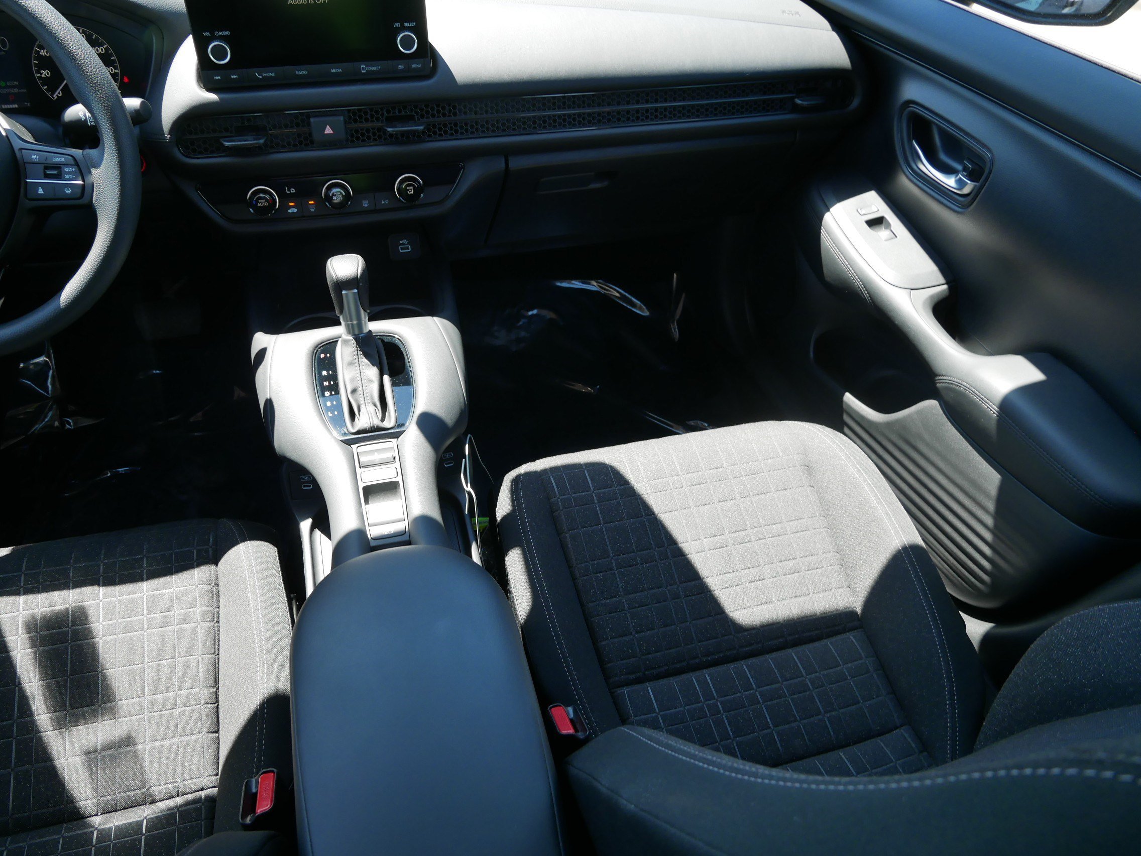 Certified 2024 Honda HR-V LX image 11