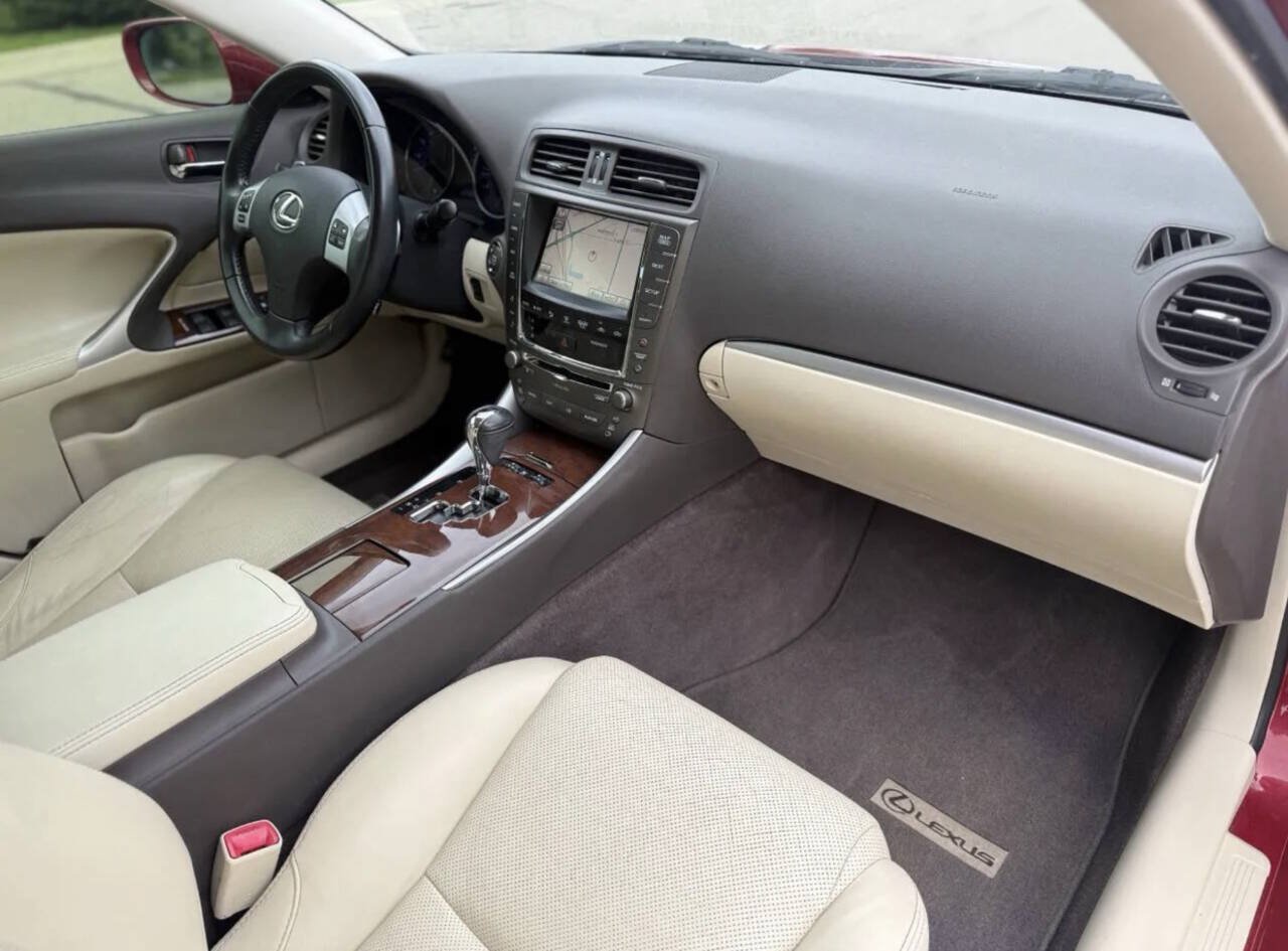 Used 2012 Lexus IS 250 w/ Premium Pkg Value Edition RWD image 11