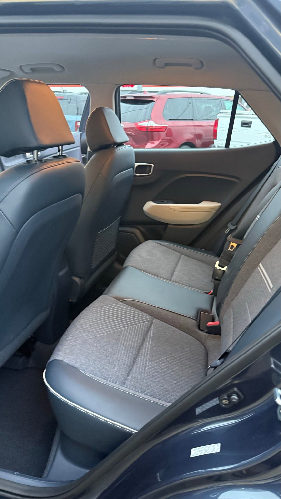 Used 2020 Hyundai Venue image 29