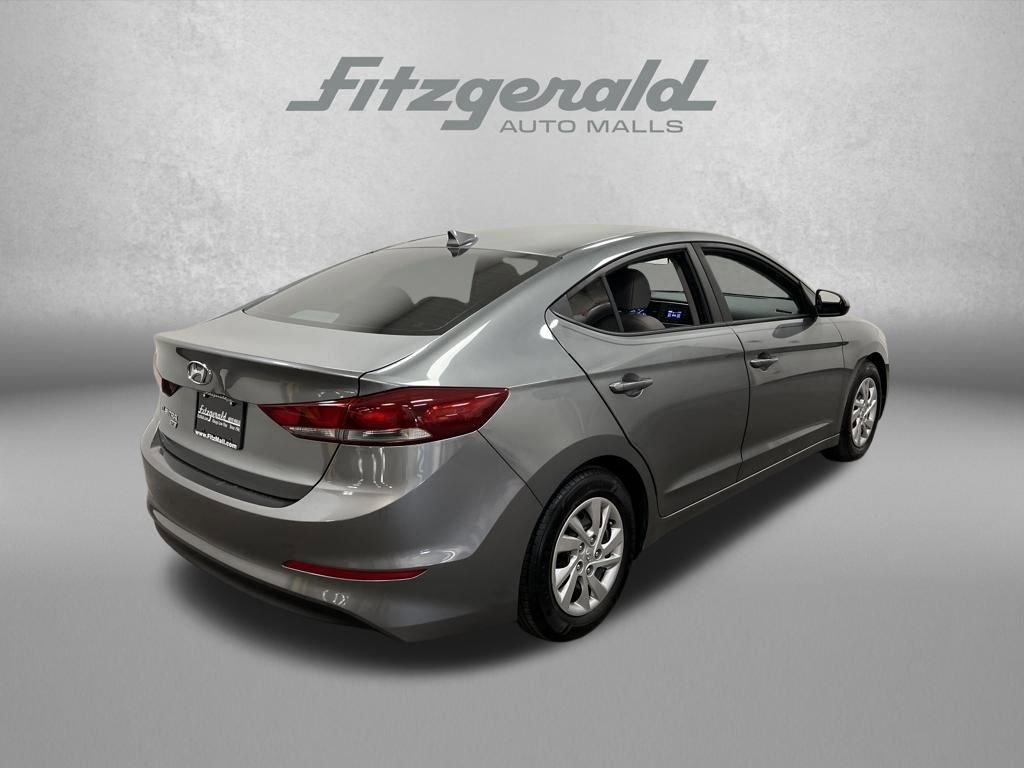 Used 2017 Hyundai Elantra SE image 8
