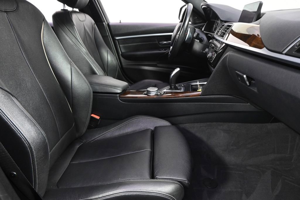 Used 2017 BMW 328d xDrive Sedan image 16