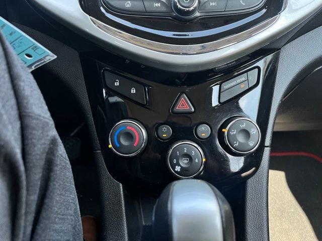 Used 2020 Chevrolet Sonic LT w/ RS Package image 9