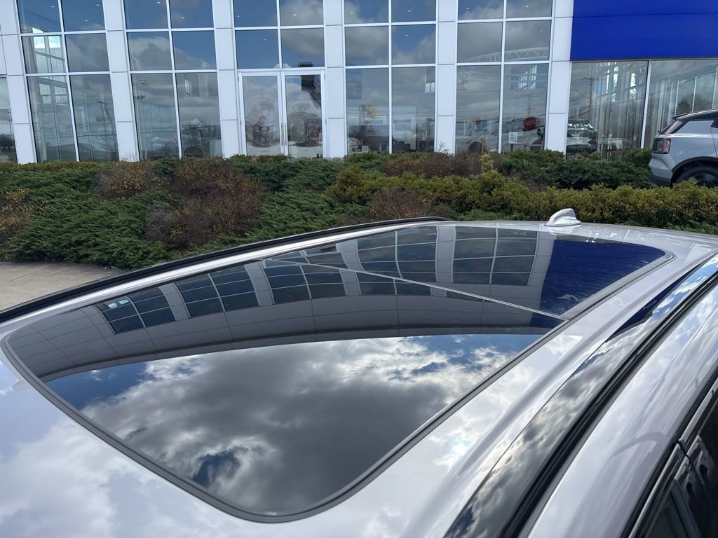 New 2026 Volvo XC60 B5 Plus w/ Protection Package Premier image 12