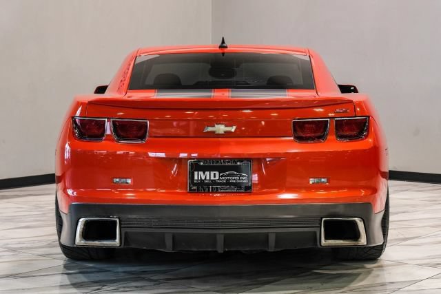 Used 2010 Chevrolet Camaro SS w/ LPO, Ground Effects Package RWD image 11