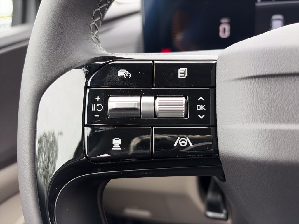 New 2027 Kia Carnival EX FWD image 13