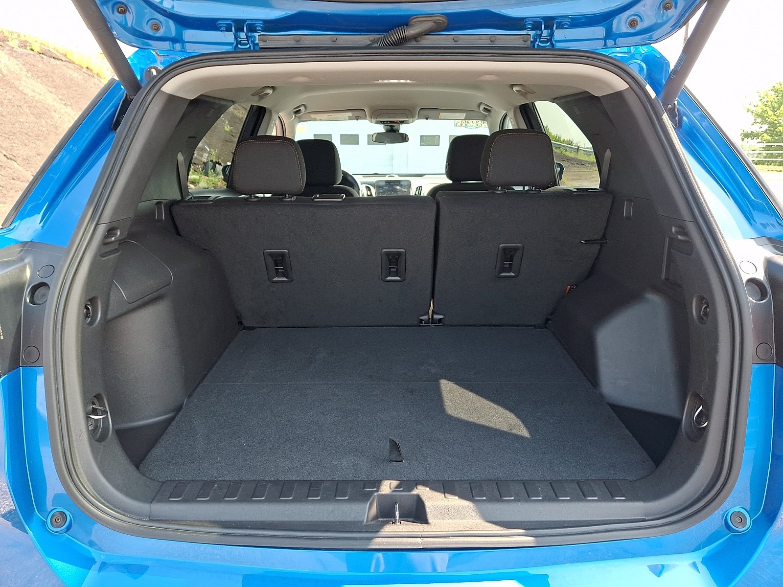 Used 2024 Chevrolet Equinox LT FWD image 30