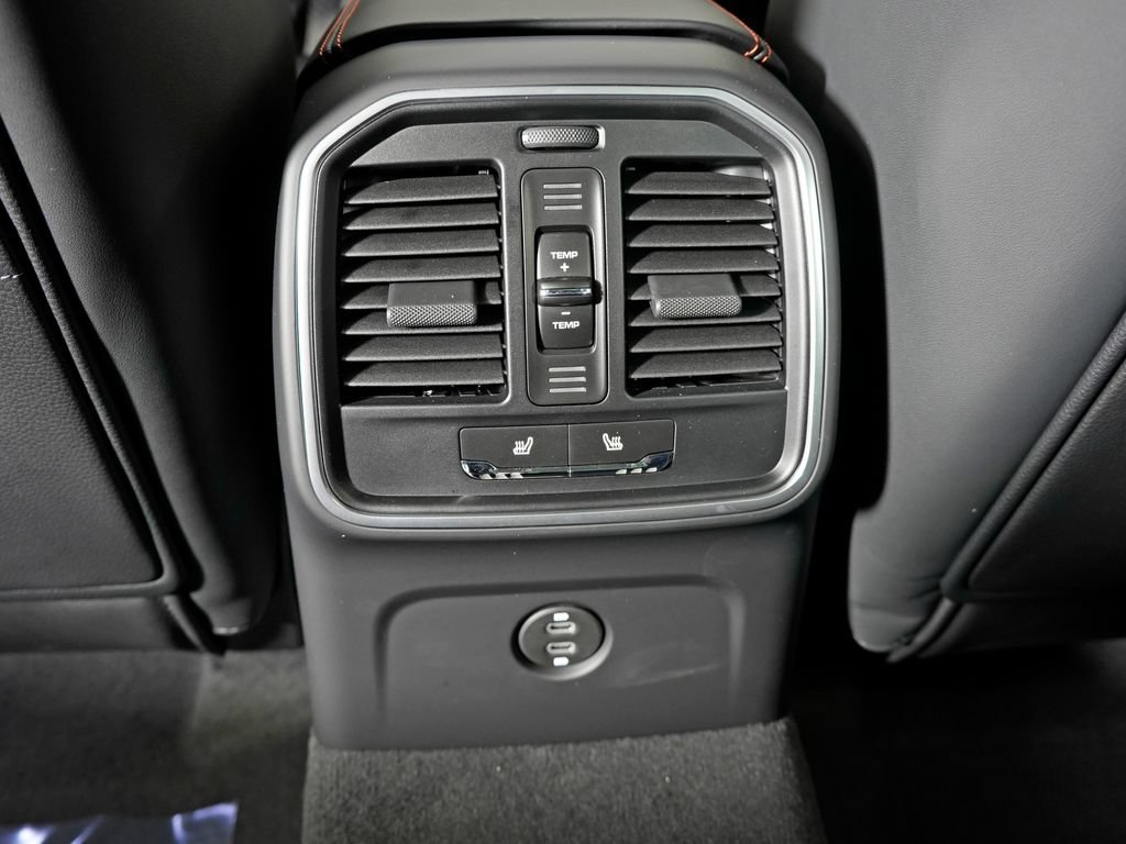 New 2026 Porsche Macan GTS AWD/4WD image 35
