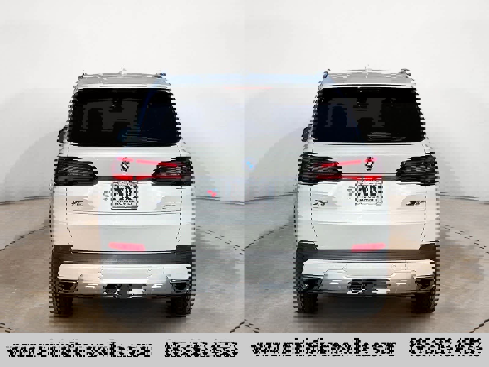 Used 2022 BMW X5 xDrive45e w/ Luxury Seating Package image 4