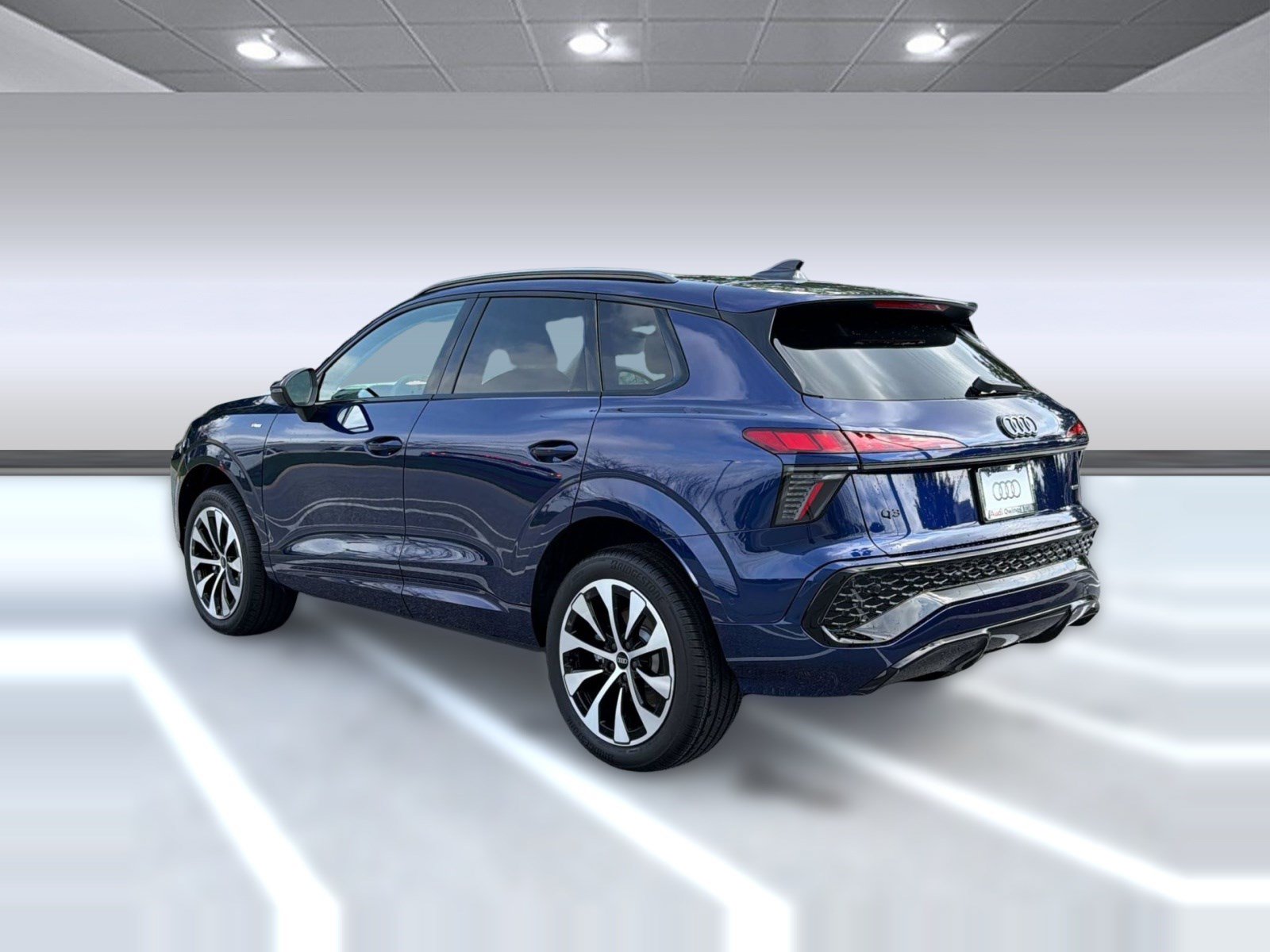 New 2026 Audi Q3 quattro 2.0T AWD/4WD image 3