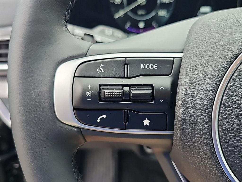 Certified 2025 Kia Sportage SX image 26