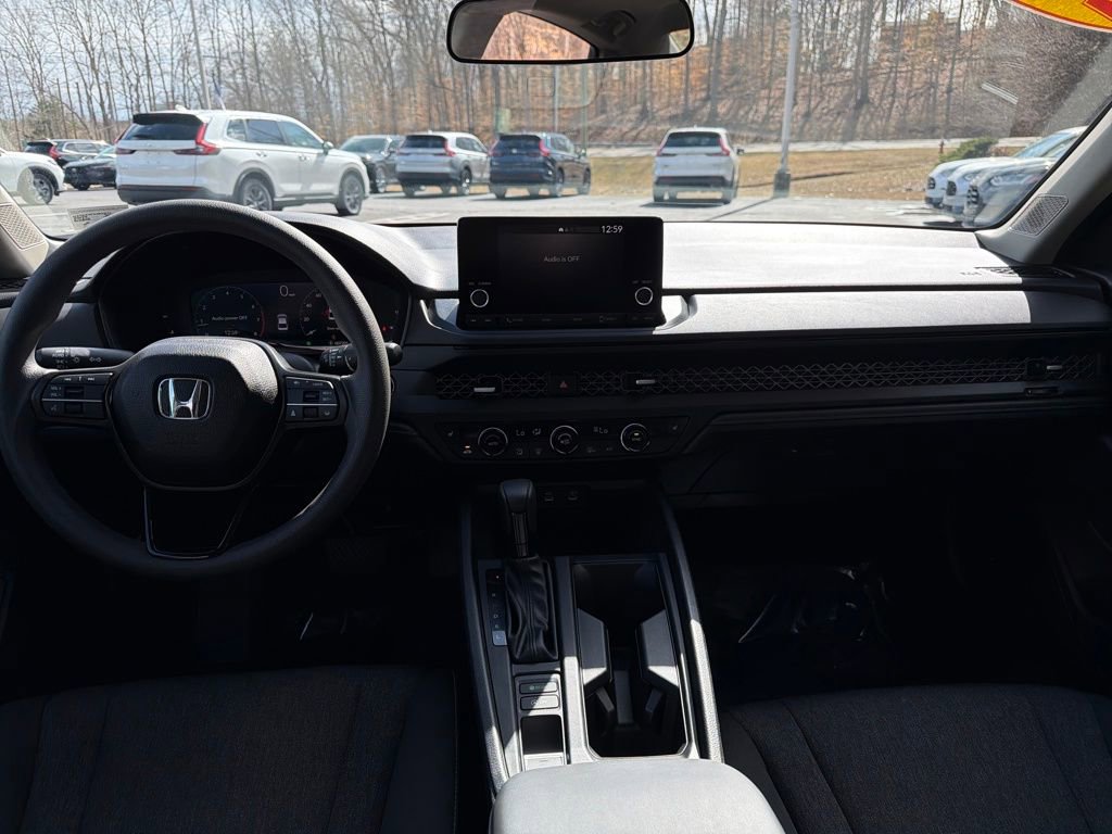 Used 2025 Honda Accord SE image 15