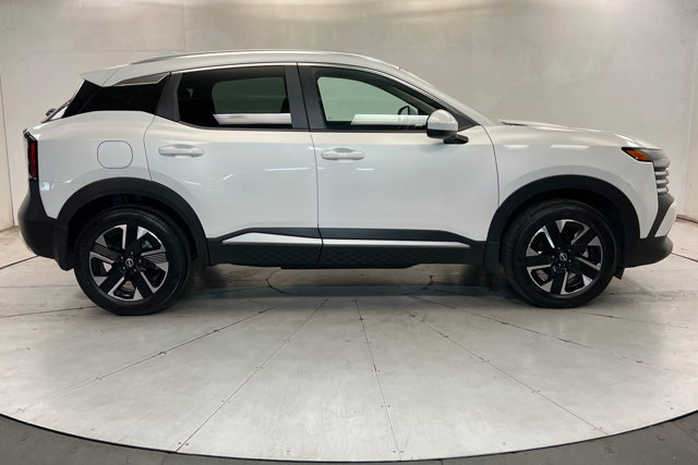 Used 2025 Nissan Kicks SV w/ SV Premium Package AWD/4WD image 6