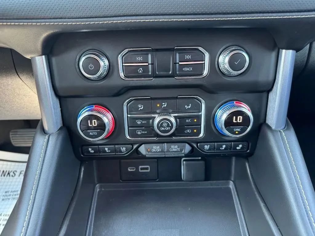 Used 2021 GMC Yukon SLT w/ SLT Premium Package AWD/4WD image 29
