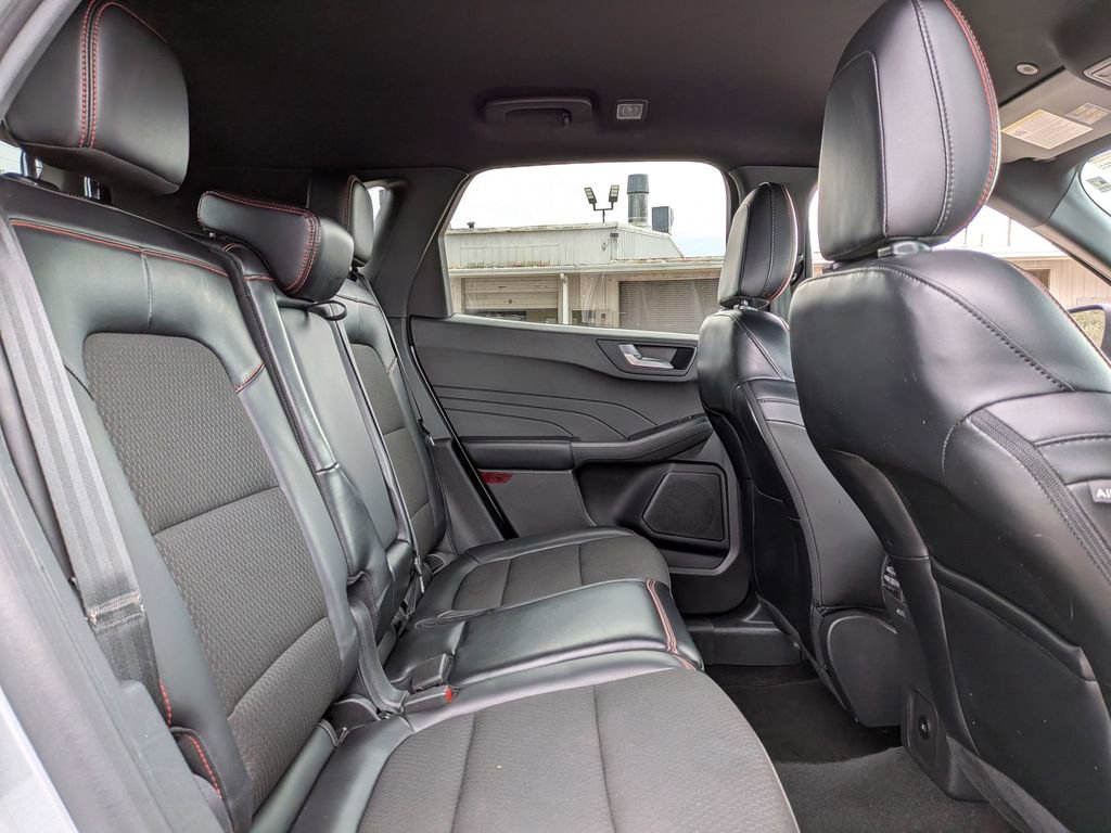 Used 2024 Ford Escape ST-Line image 29