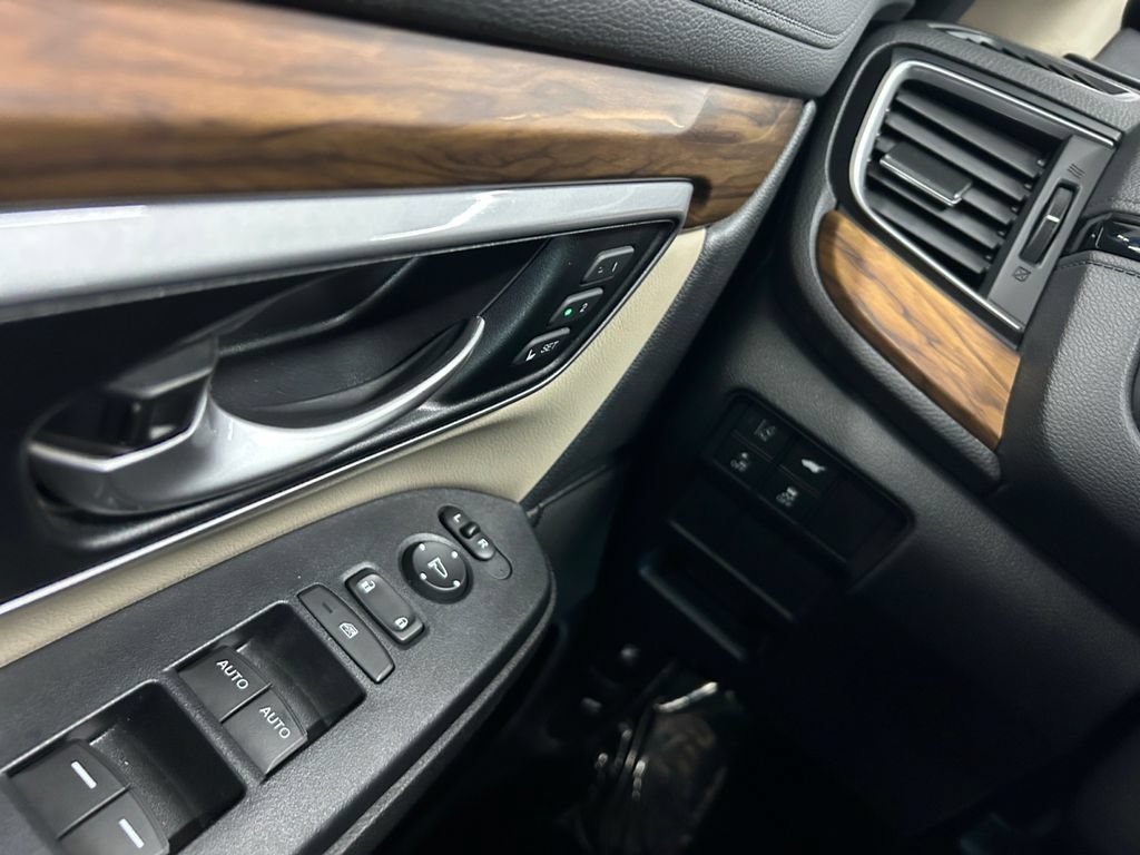Used 2019 Honda CR-V Touring image 22