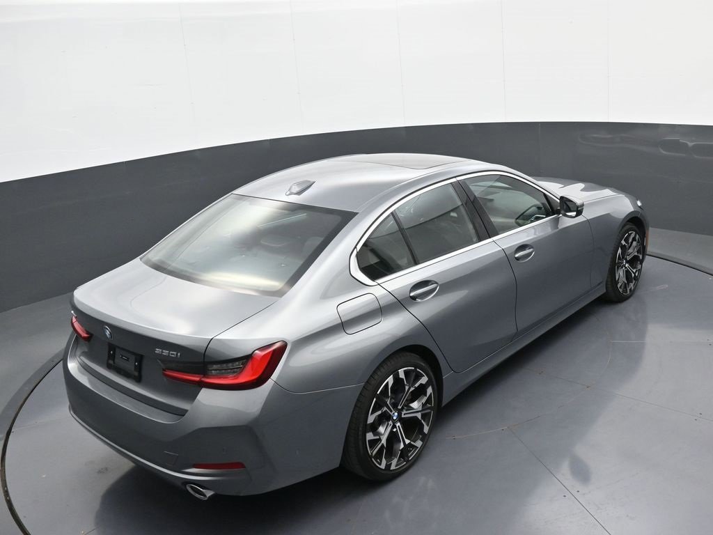 Used 2025 BMW 330i xDrive Sedan image 34
