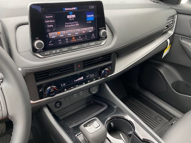 New 2026 Nissan Rogue Dark Armor AWD/4WD image 17