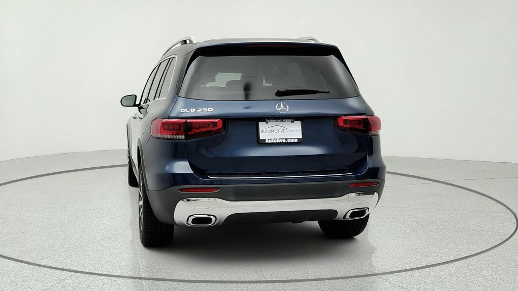 Used 2022 Mercedes-Benz GLB 250 w/ Premium Package Lite image 6