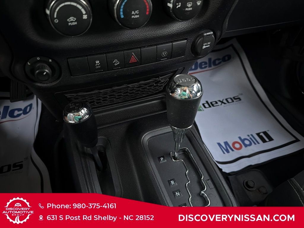 Used 2016 Jeep Wrangler Unlimited Sahara image 18