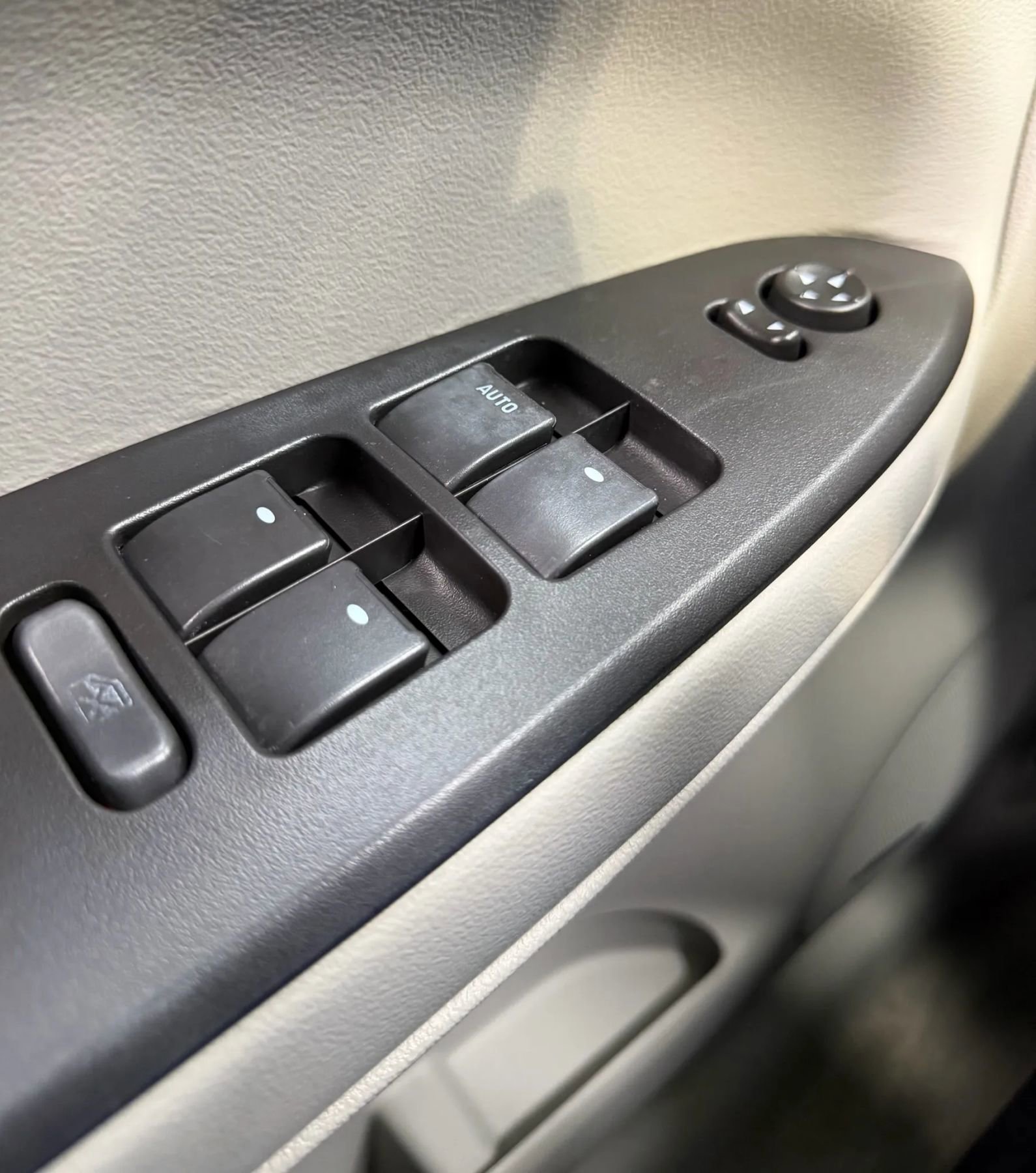 Used 2007 Chevrolet Impala LT image 22