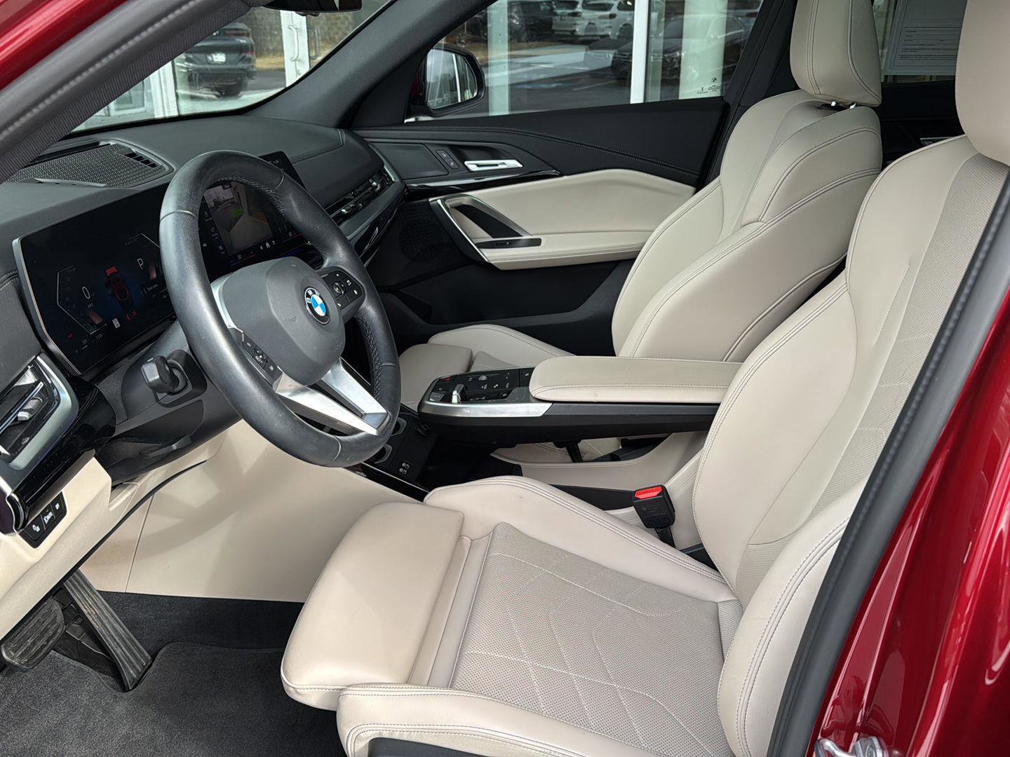 Used 2025 BMW X2 xDrive28i w/ Convenience Package image 8