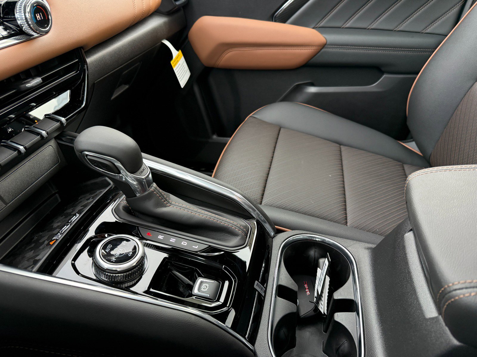 New 2026 GMC Canyon AT4 w/ Technology Plus Package image 33